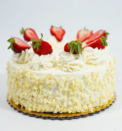 Fruit cake with strawberry topping, 4 lb