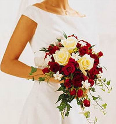 9 red Roses and 3 white Roses mix wedding bouquet