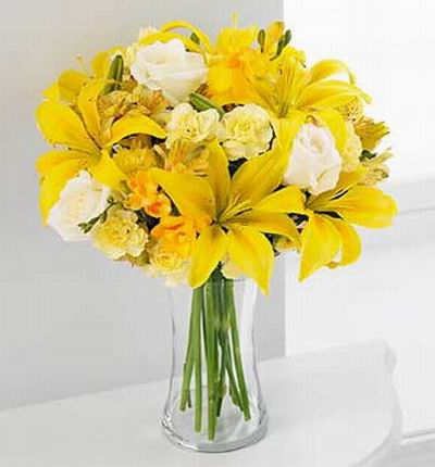 5 yellow Lilies, 3 white Roses, 5 yellow Carnations and 5 Alstromerias