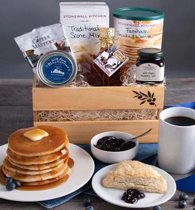 Whether your loved one is an expert baker or novice in the kitchen, they'll love this delicious breakfast basket, full of classic New England flavors. If you want to say get well, I miss you, or just thinking about you - this assortment of tasty breakfast treats will bring a smile to their face! Please note: Container may vary.

Includes:
* Farmhouse Pancake Mix - 16 oz.
* 