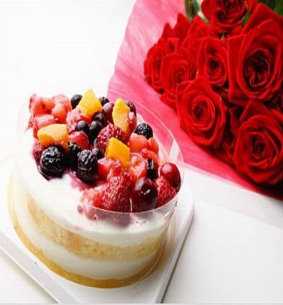 Torte cake with 12 roses